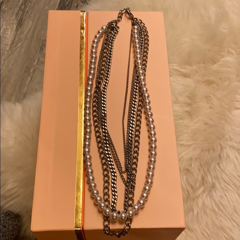 Costume jewelry necklace